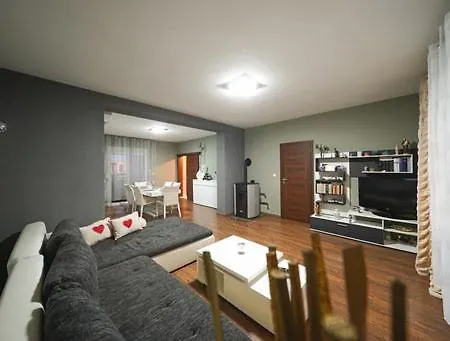 T&a Apartment *