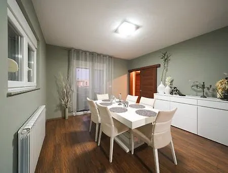 T&a Apartment